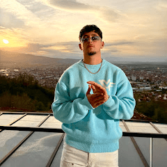 Tom Bilyeu
